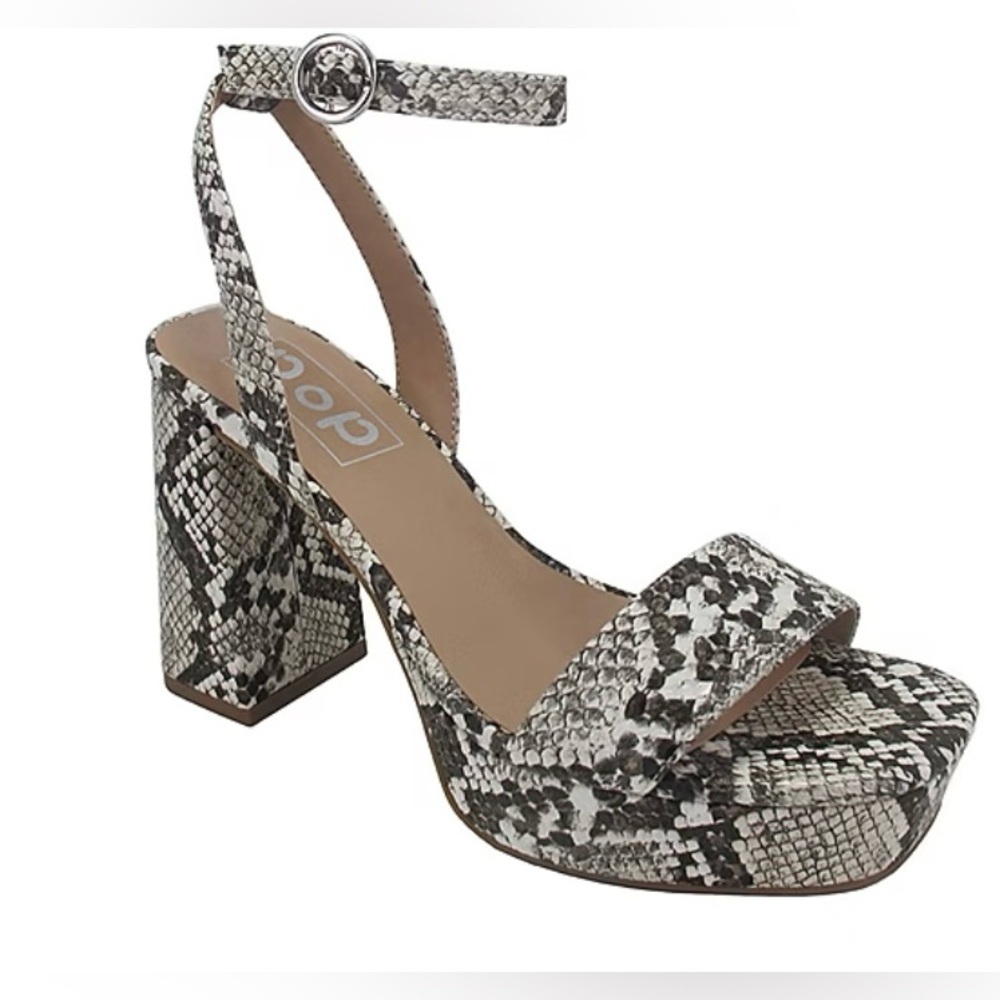 Pop Size 9 Women’s Casen Chunky Heel Sandals. New No Tags